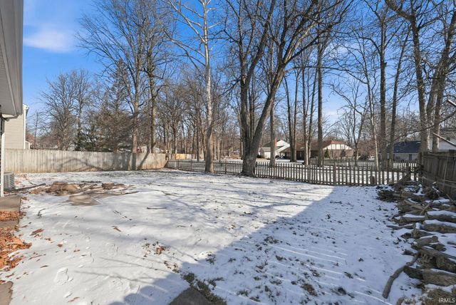 4918 Oak Creek Court, Fort Wayne, IN 46835