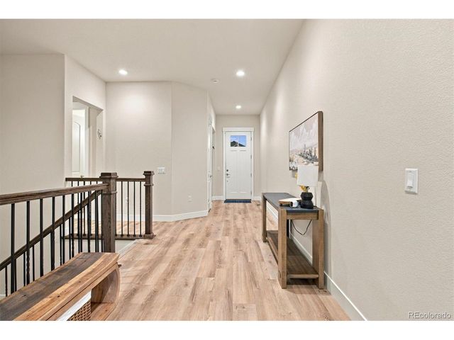 9026 S Shawnee Ct, Aurora, CO 80016