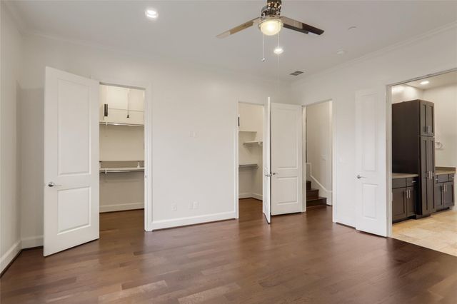 4024 Woodshire Village Estate, Houston, TX 77025