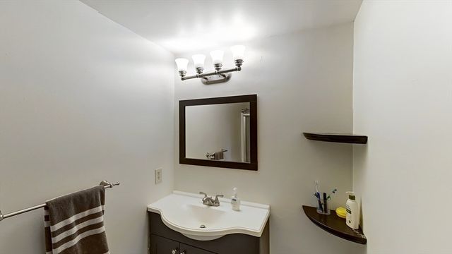 111 Gainsborough Street 005, Boston, MA 02115