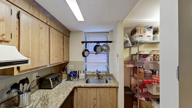 111 Gainsborough Street 005, Boston, MA 02115