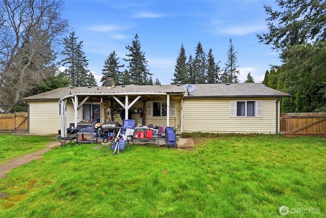 6130 87th Street NE, Marysville, WA 98270