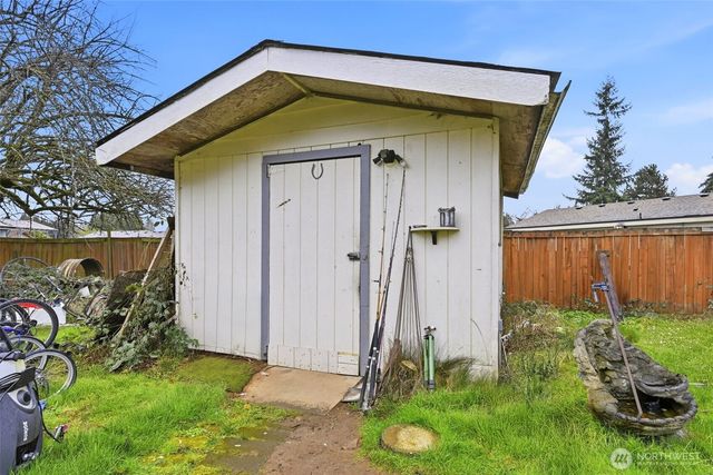 6130 87th Street NE, Marysville, WA 98270