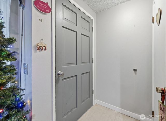 6130 87th Street NE, Marysville, WA 98270