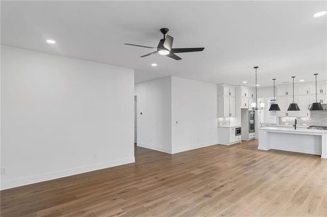 721 Keystone Drive, Woodstock, GA 30188