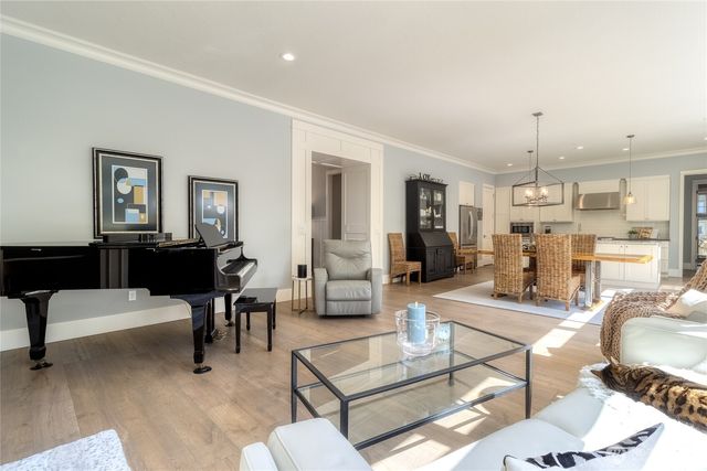 1096 SE Falcon Drive, College Place, WA 99324