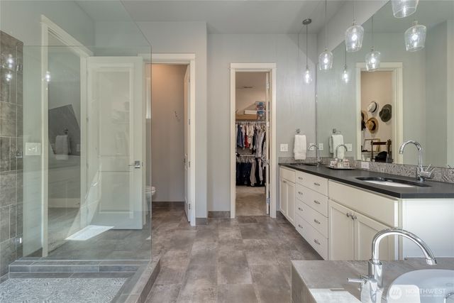 1096 SE Falcon Drive, College Place, WA 99324