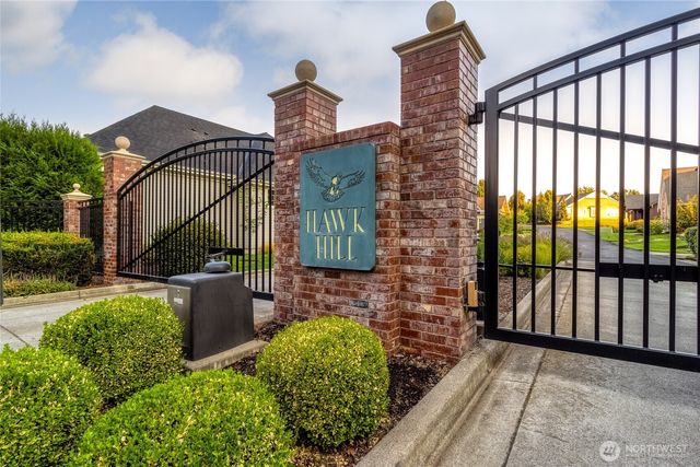 1096 SE Falcon Drive, College Place, WA 99324