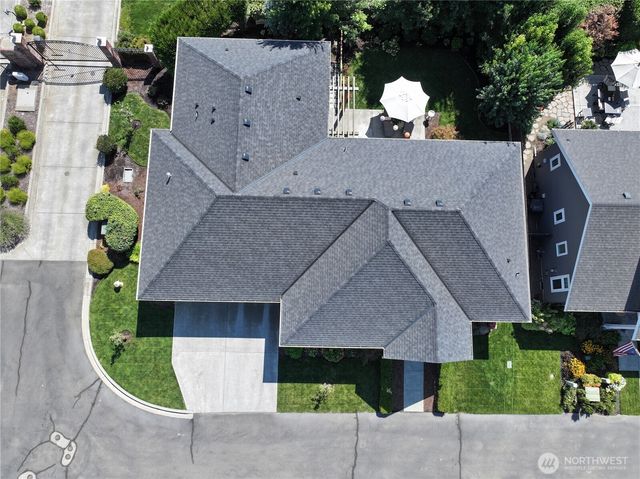 1096 SE Falcon Drive, College Place, WA 99324