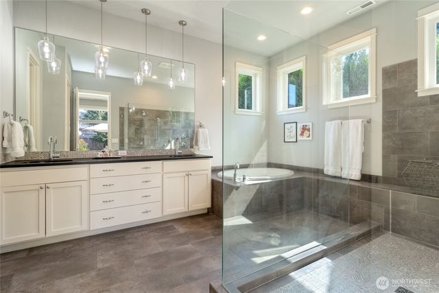 1096 SE Falcon Drive, College Place, WA 99324