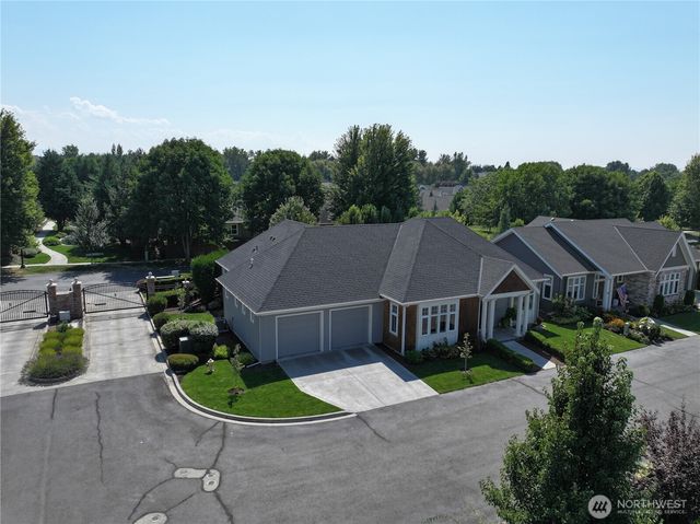 1096 SE Falcon Drive, College Place, WA 99324