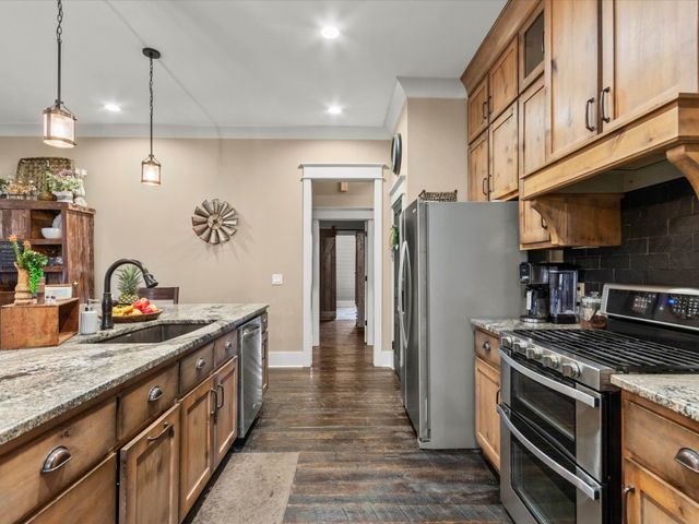 950 Puncheon Branch Rd, Minor Hill, TN 38473