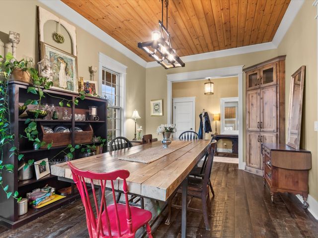 950 Puncheon Branch Rd, Minor Hill, TN 38473