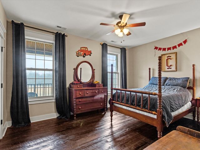 950 Puncheon Branch Rd, Minor Hill, TN 38473