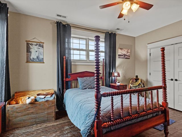 950 Puncheon Branch Rd, Minor Hill, TN 38473