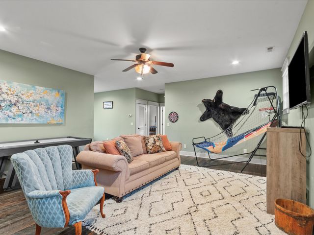 950 Puncheon Branch Rd, Minor Hill, TN 38473