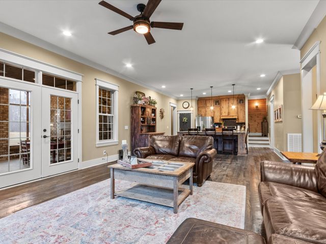 950 Puncheon Branch Rd, Minor Hill, TN 38473