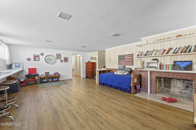 1020 Country Club Drive, Findlay, OH 45840