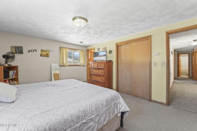 1020 Country Club Drive, Findlay, OH 45840