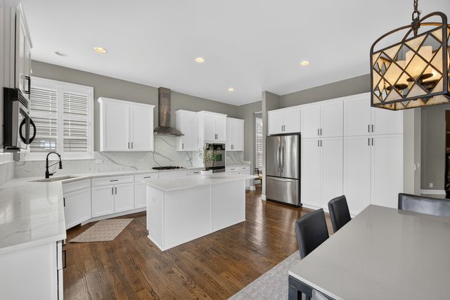 1113 Ashley Lane, Inverness, IL 60010