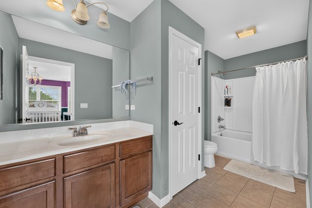 1113 Ashley Lane, Inverness, IL 60010