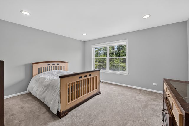1113 Ashley Lane, Inverness, IL 60010