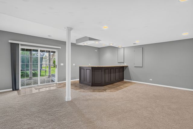 1113 Ashley Lane, Inverness, IL 60010