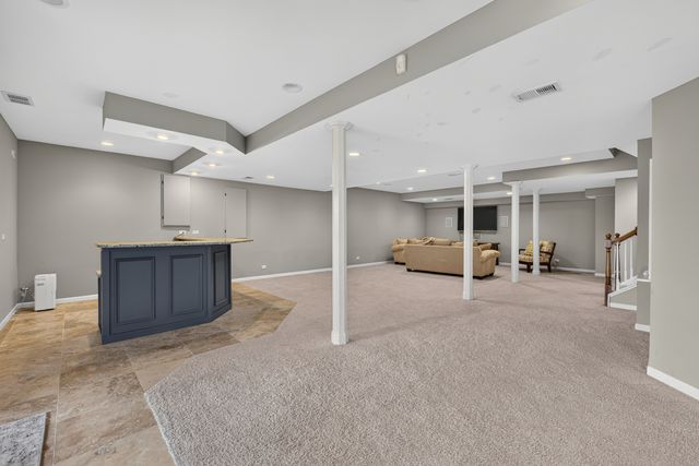 1113 Ashley Lane, Inverness, IL 60010