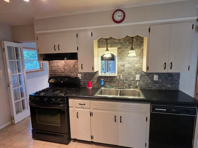 7 Holland Avenue, Plattsburgh, NY 12901