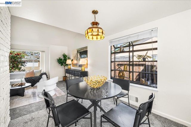 3647 Ashwood Dr, Pleasanton, CA 94588