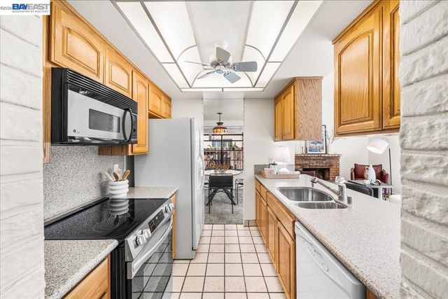 3647 Ashwood Dr, Pleasanton, CA 94588