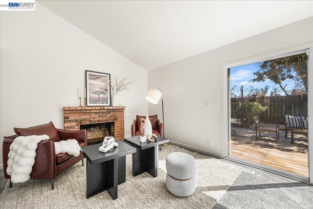 3647 Ashwood Dr, Pleasanton, CA 94588