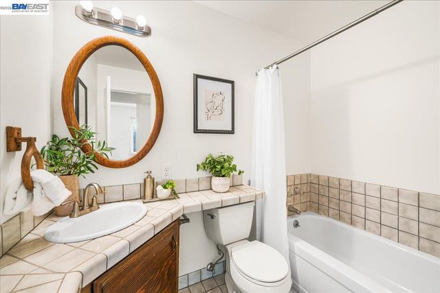 3647 Ashwood Dr, Pleasanton, CA 94588