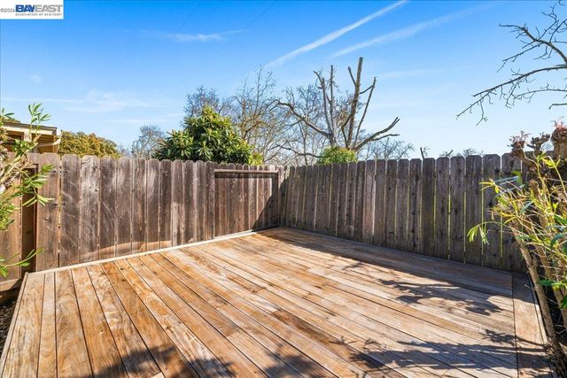 3647 Ashwood Dr, Pleasanton, CA 94588