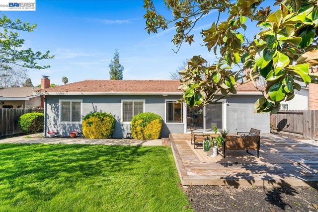 3647 Ashwood Dr, Pleasanton, CA 94588