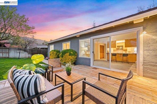 3647 Ashwood Dr, Pleasanton, CA 94588