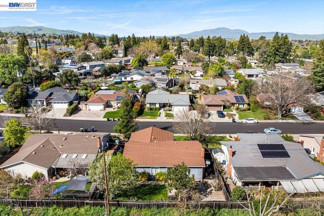 3647 Ashwood Dr, Pleasanton, CA 94588