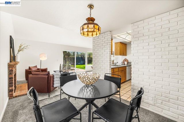 3647 Ashwood Dr, Pleasanton, CA 94588