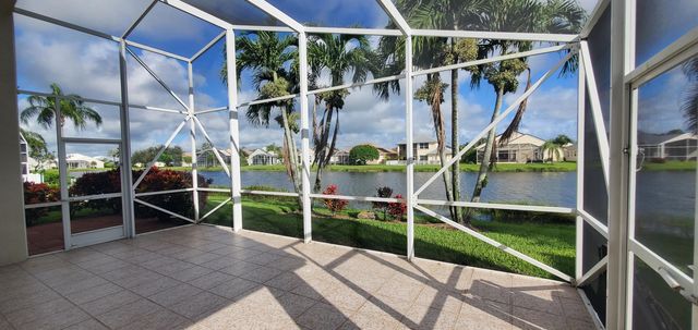 122 NW Swann Mill Circle, Port St. Lucie, Port St Lucie, FL 34986