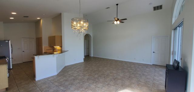 122 NW Swann Mill Circle, Port St. Lucie, Port St Lucie, FL 34986