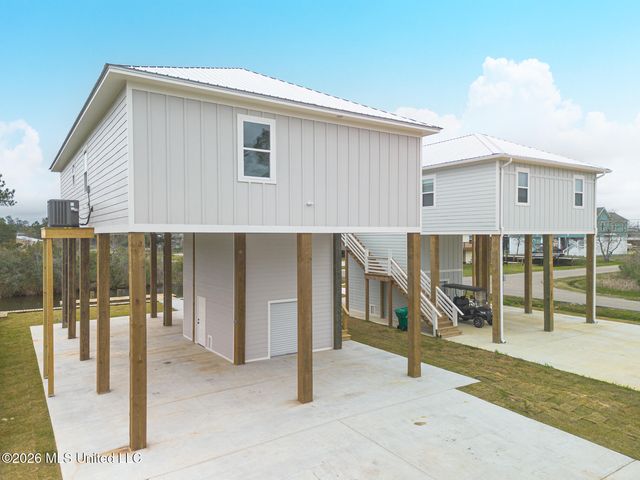 5049 Georgia Street, Bay Saint Louis, MS 39520
