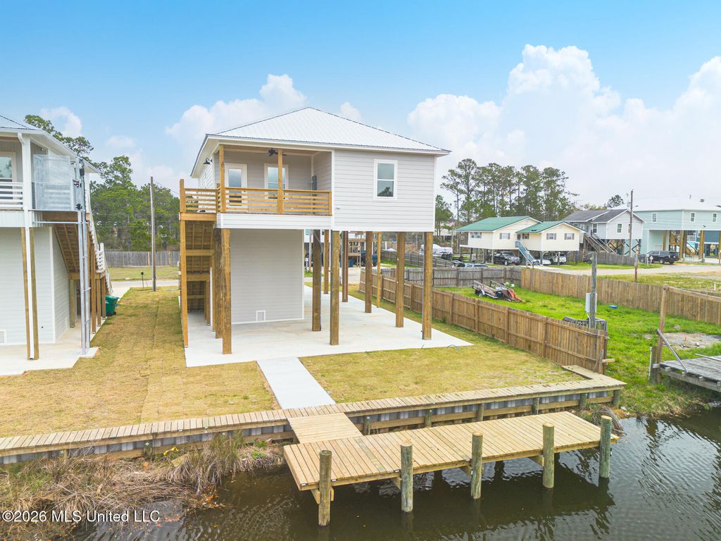 5049 Georgia Street, Bay Saint Louis, MS 39520