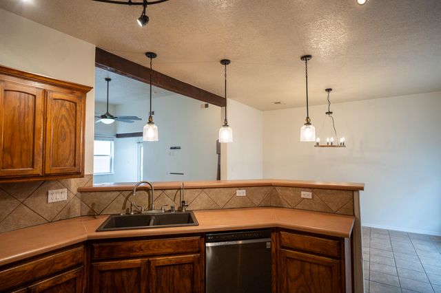 9723 CALLE CHAMISA NW, Albuquerque, NM 87114