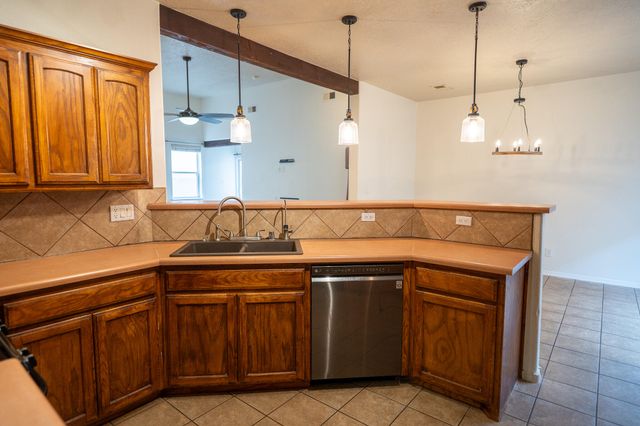 9723 CALLE CHAMISA NW, Albuquerque, NM 87114