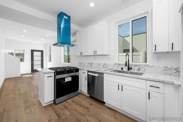 4128 32 Thorn St, San Diego, CA 92105