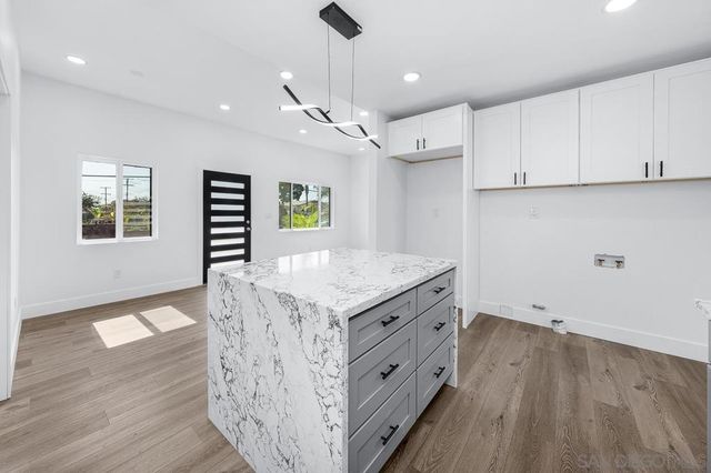 4128 32 Thorn St, San Diego, CA 92105