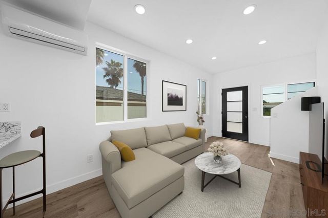 4128 32 Thorn St, San Diego, CA 92105