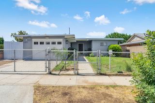 1015 Jones Avenue, Fresno, CA 93706