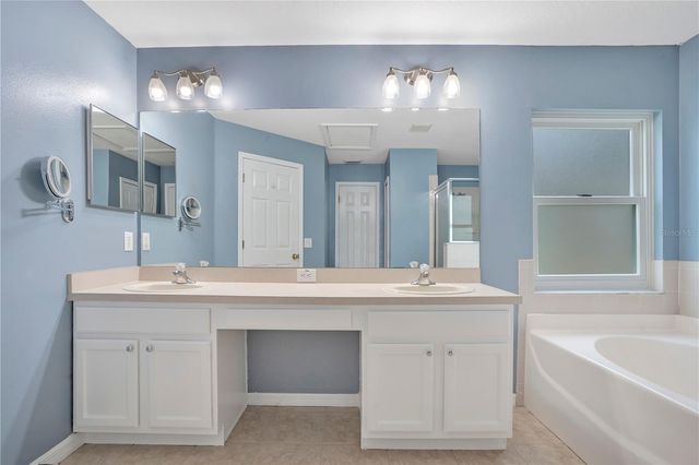 2724 BUCKHORN PRESERVE BOULEVARD, Valrico, FL 33596