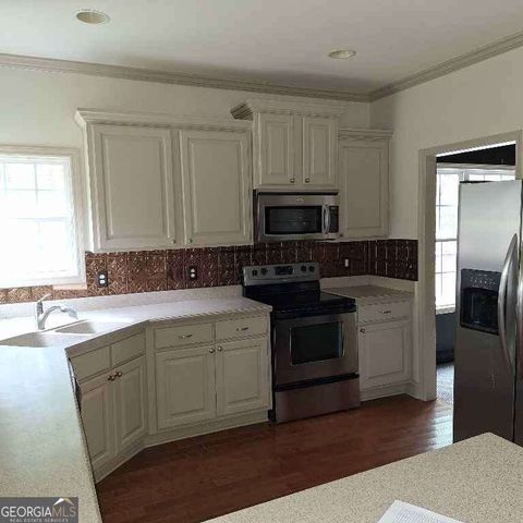 226 Hidden Falls Drive, Hull, GA 30646